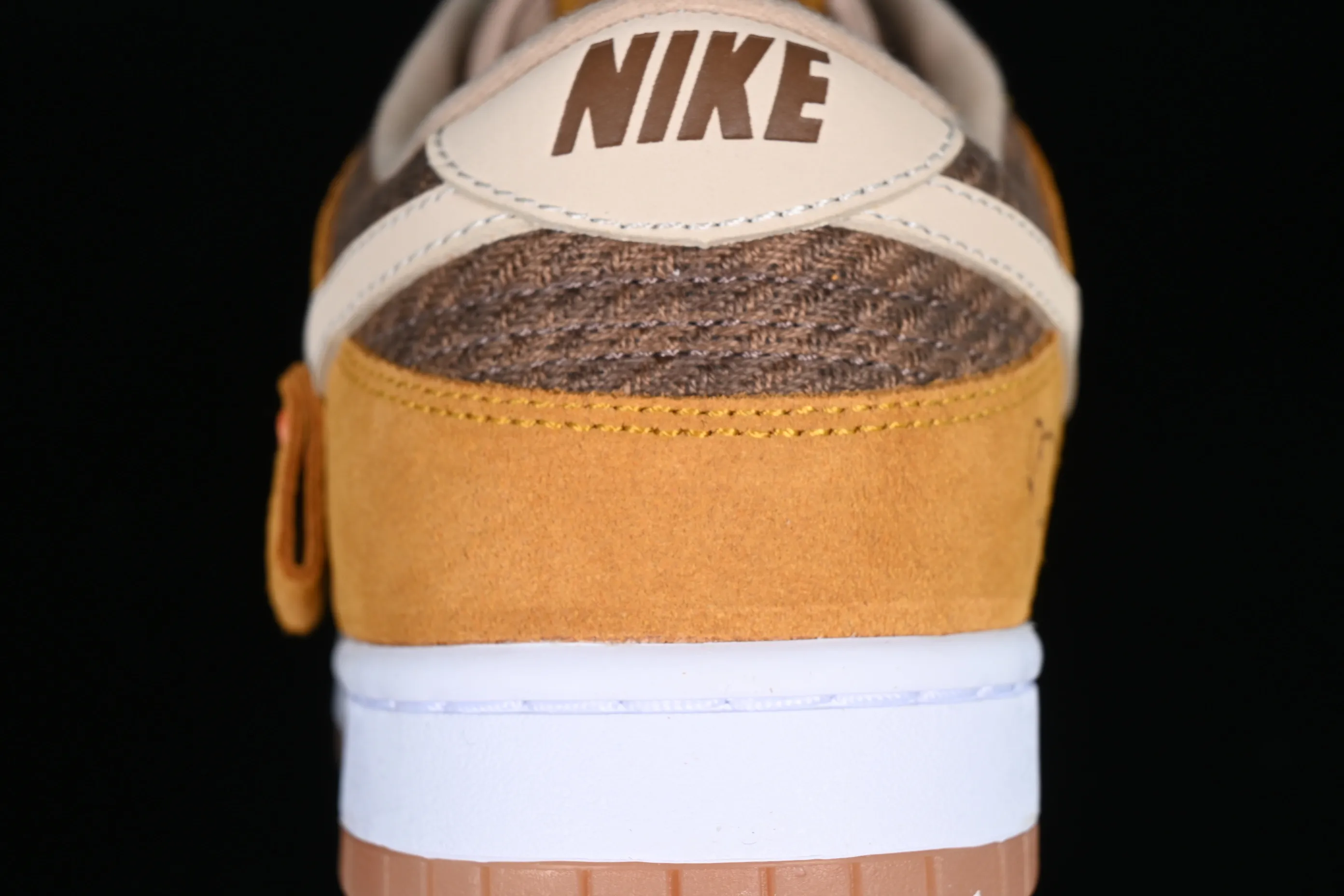 All categories Nk SB Dunk series Nk SB Dunk Low low-top sneakers Nk Dunk Low Xiongxiong joint name wheat color SB low-top sports and leisure sneakers DZ5350-288